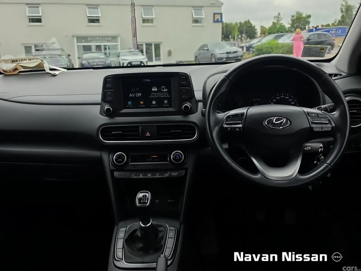 Hyundai KONA MPV, Petrol, 2019, Red