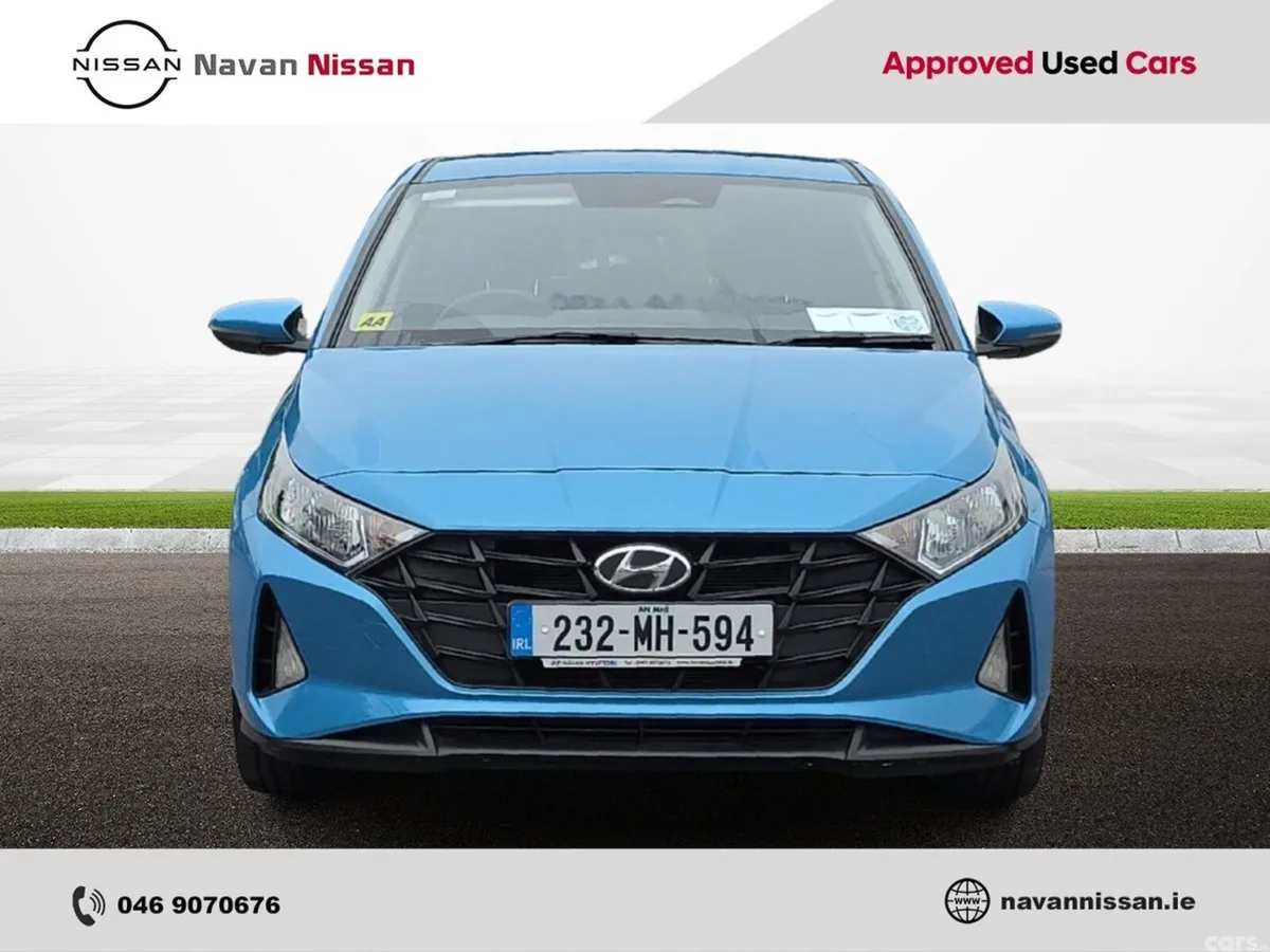 Hyundai i20 Hatchback, Petrol, 2023, Blue