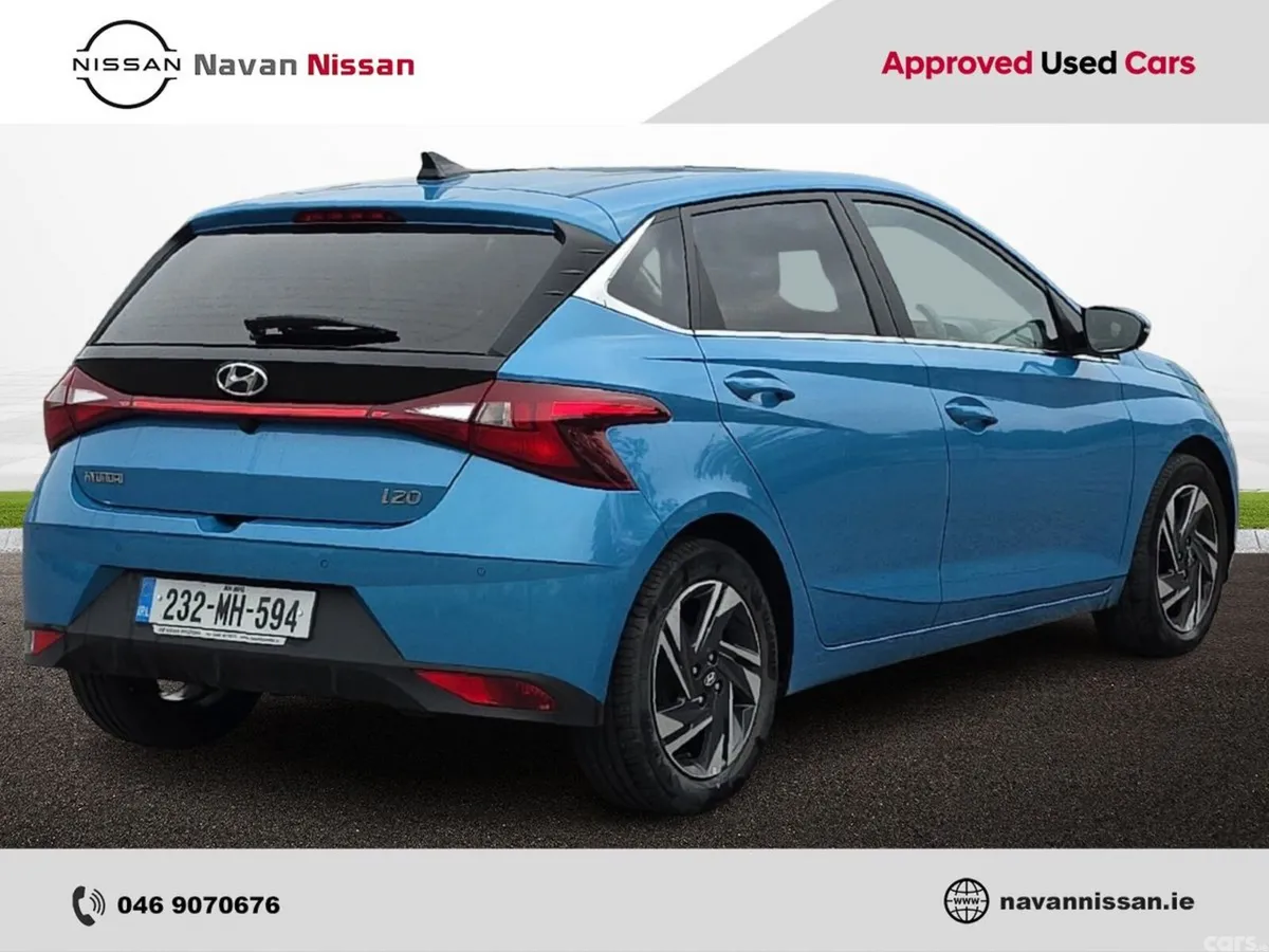 Hyundai i20 Hatchback, Petrol, 2023, Blue