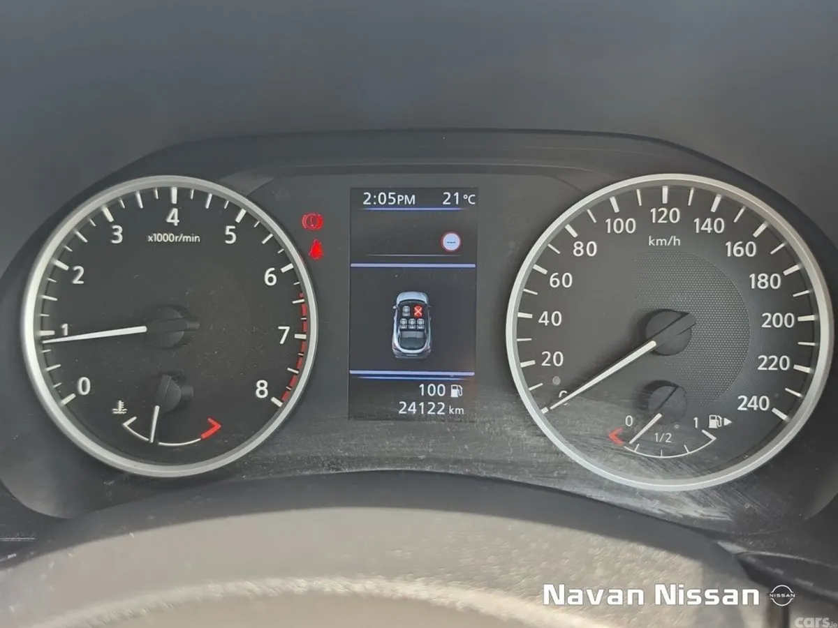 Nissan Juke SUV, Petrol, 2022, Red
