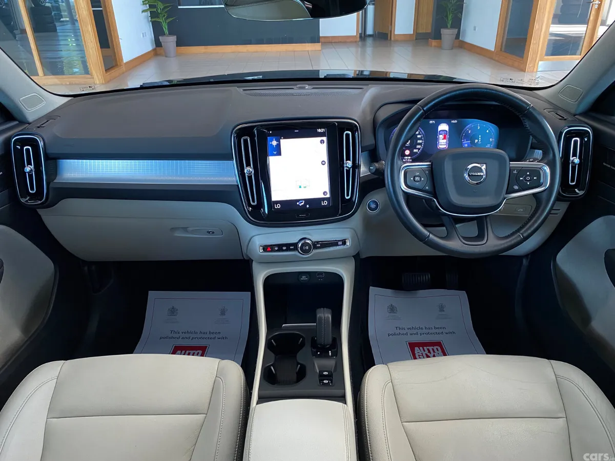 Volvo XC40 Estate, Diesel, 2020, Black