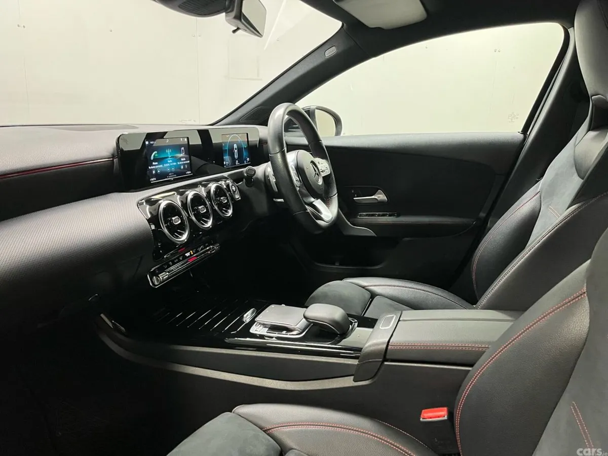 Mercedes-Benz A-Class Hatchback, Petrol, 2018, Black
