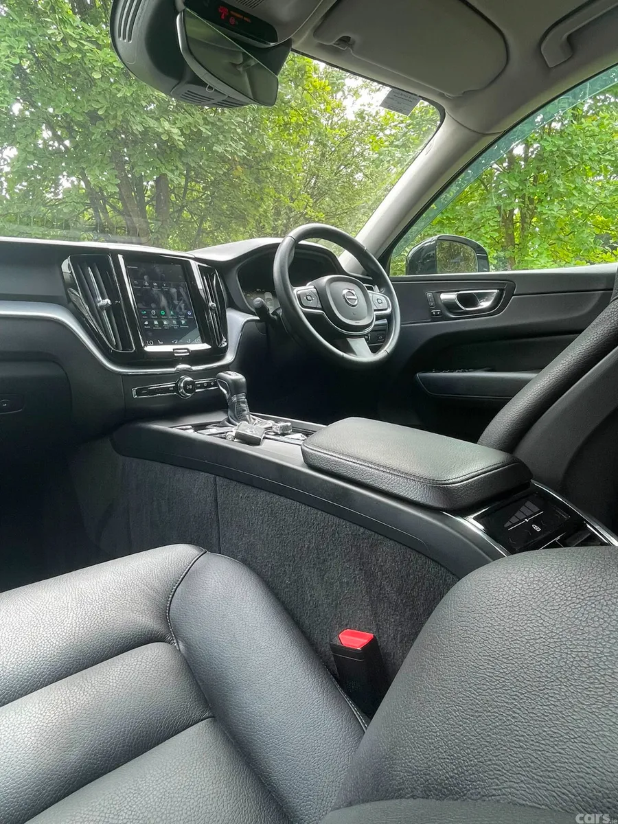 Volvo XC60 SUV, Diesel, 2019, Black
