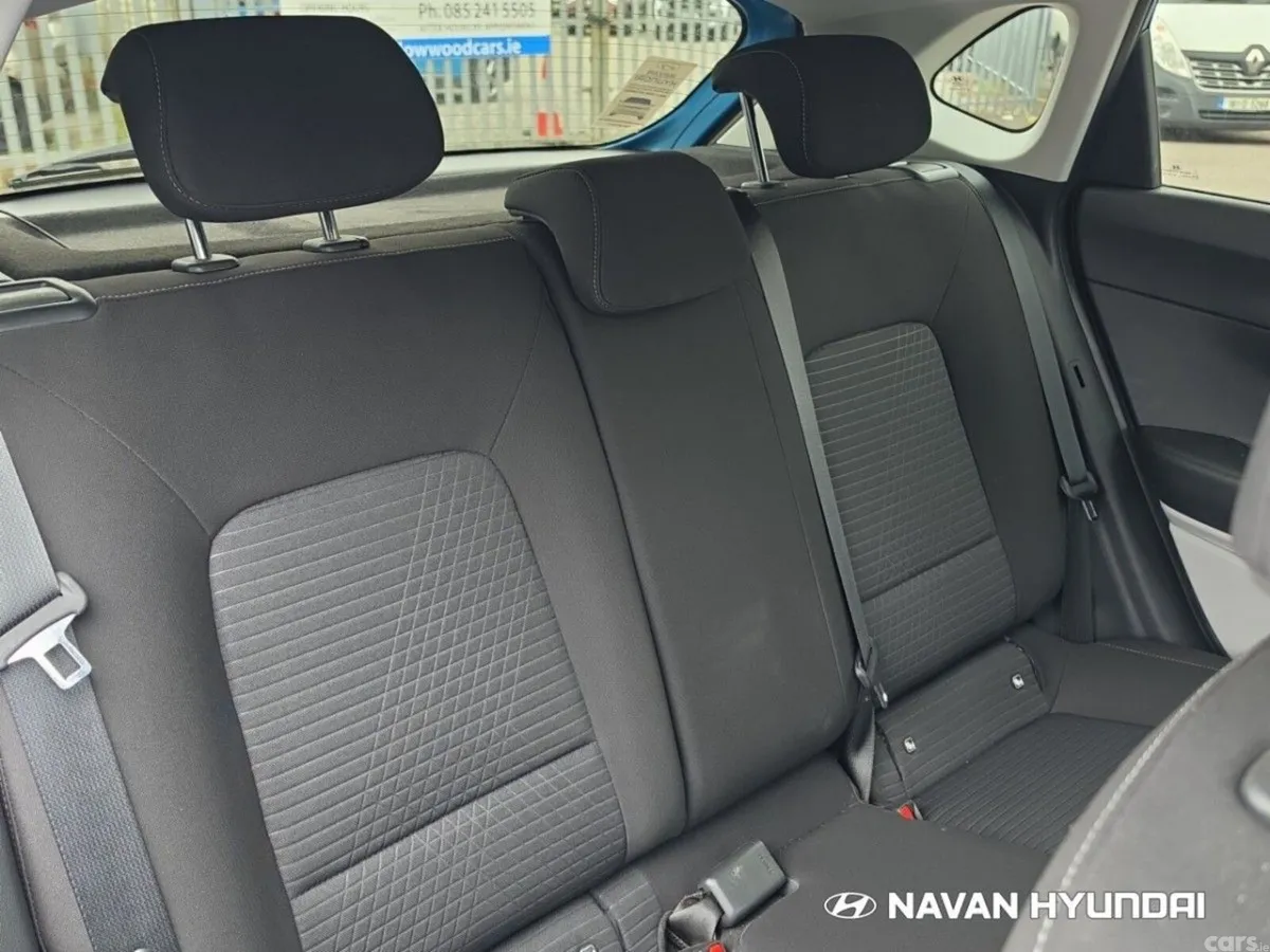 Hyundai i20 Hatchback, Petrol, 2023, Blue