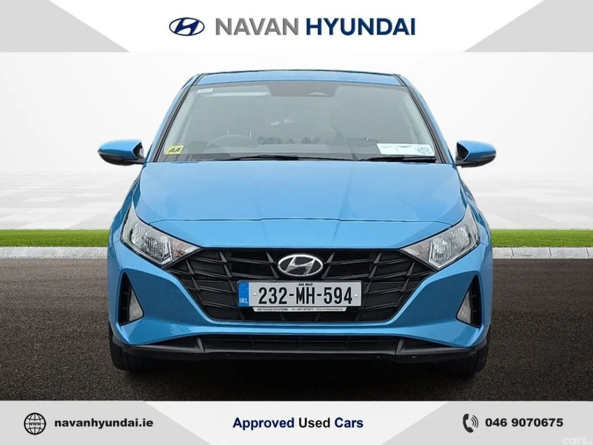 Hyundai i20 Hatchback, Petrol, 2023, Blue