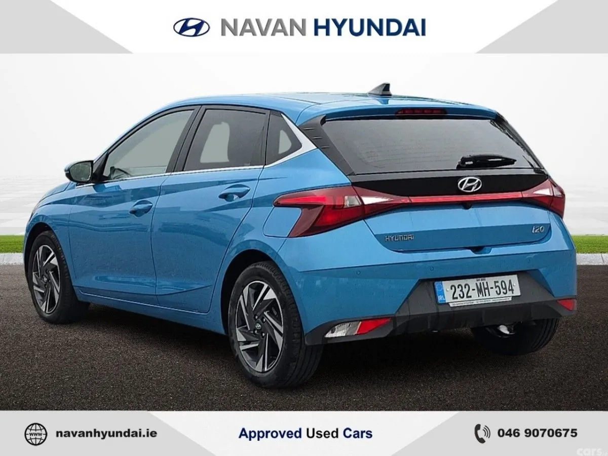 Hyundai i20 Hatchback, Petrol, 2023, Blue