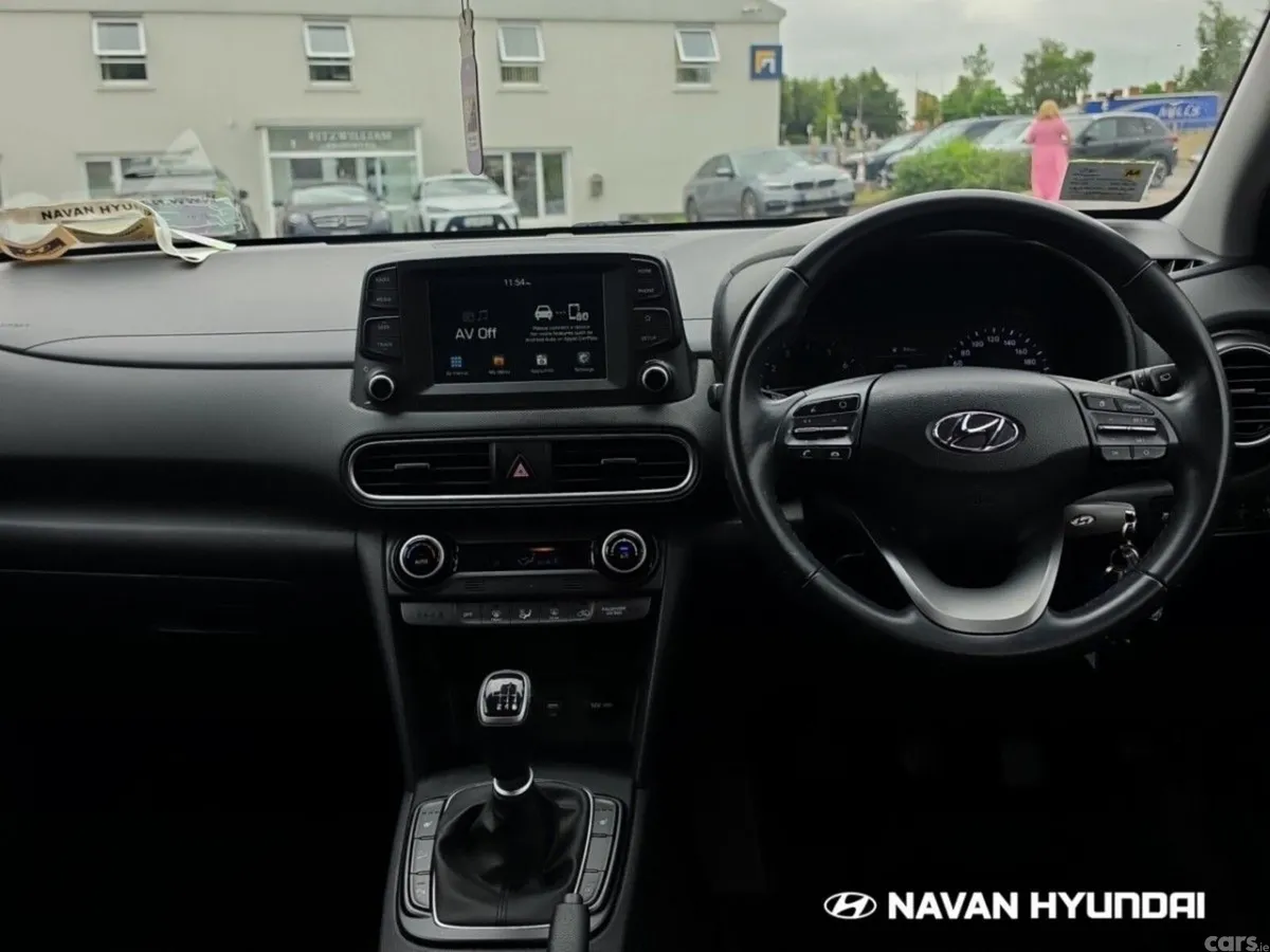 Hyundai KONA MPV, Petrol, 2019, Red