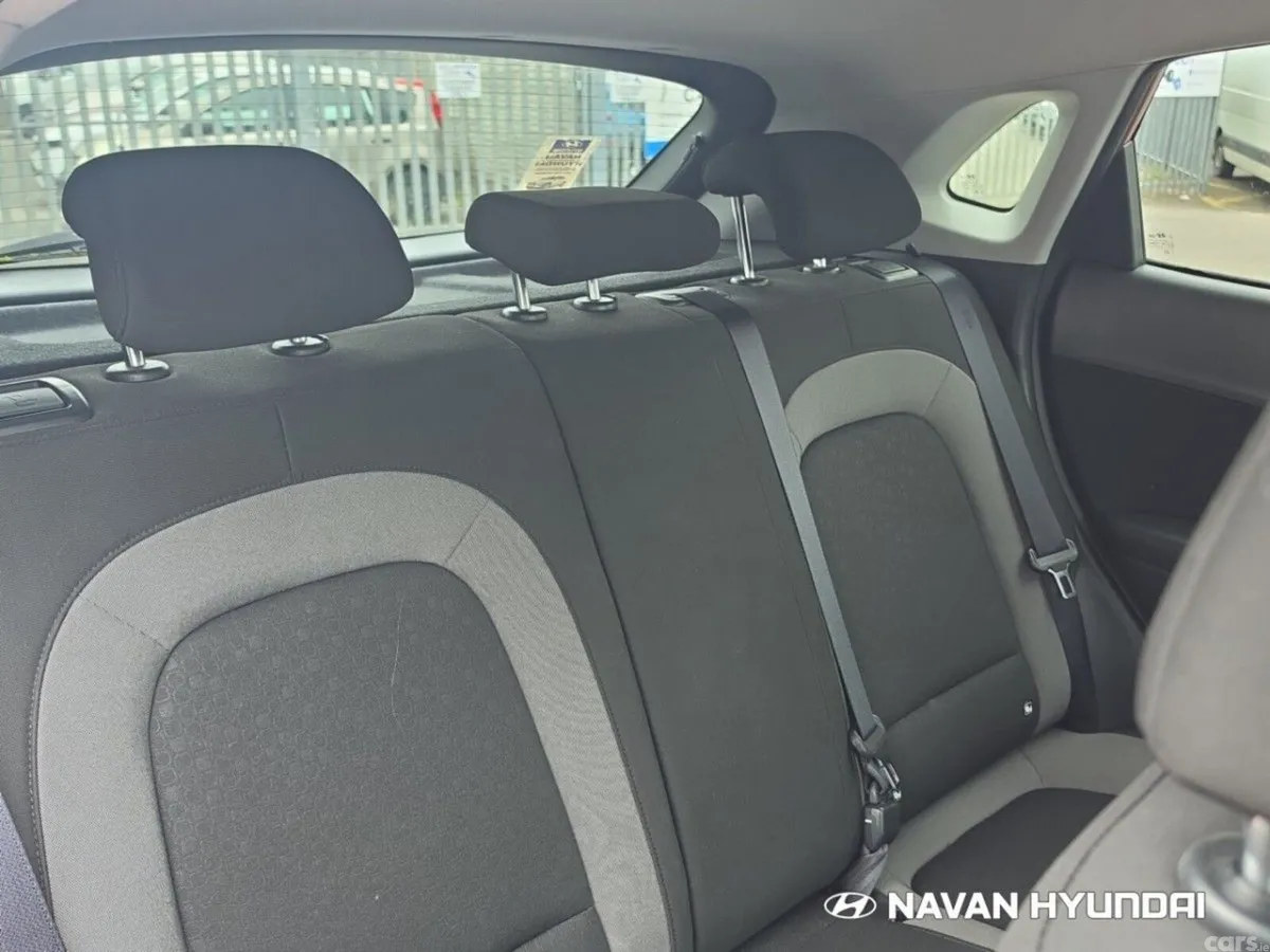 Hyundai KONA MPV, Petrol, 2019, Red