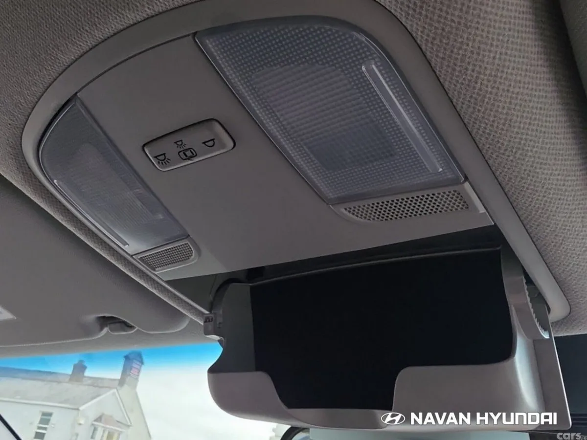 Hyundai KONA MPV, Petrol, 2019, Red