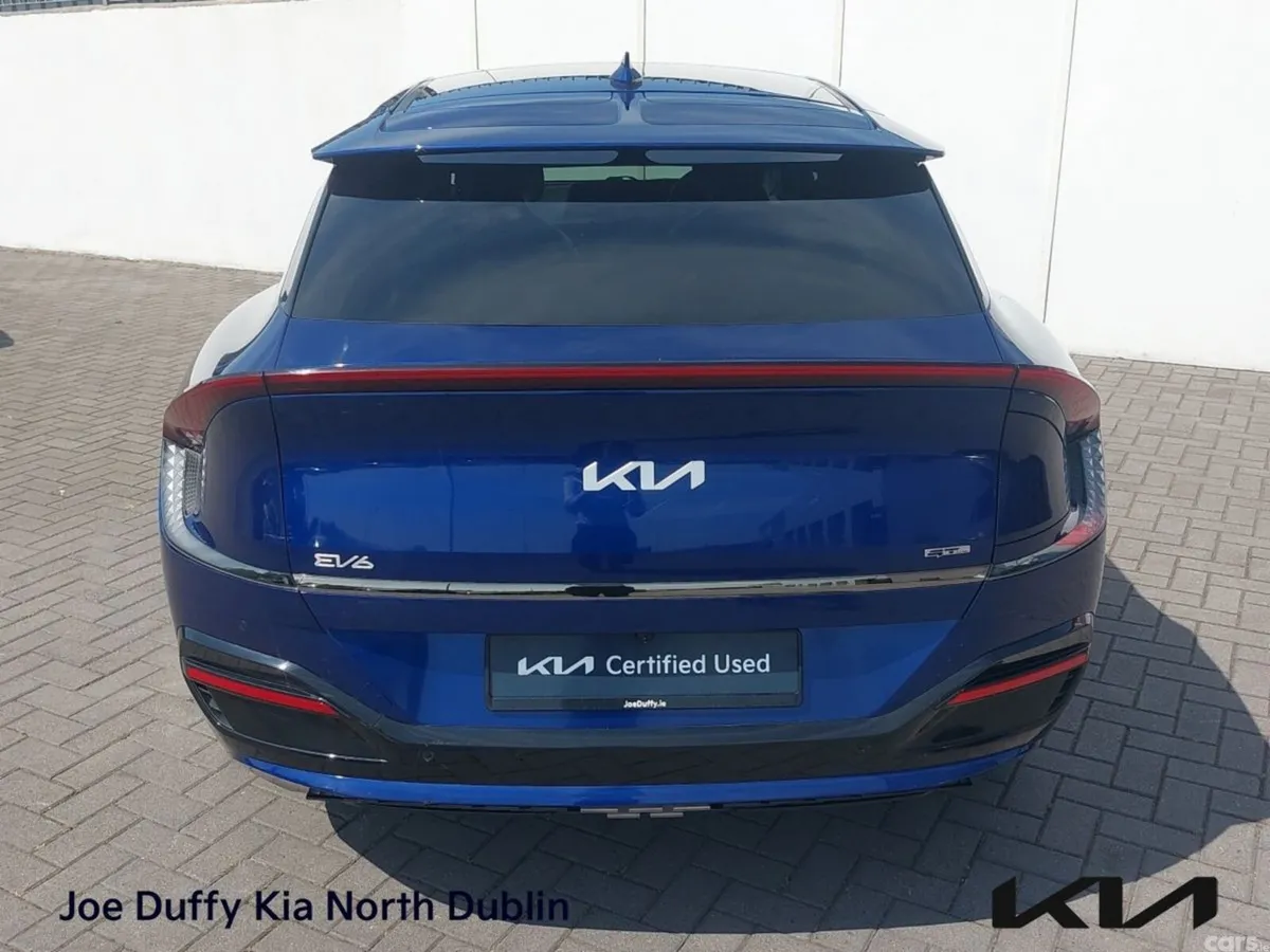 Kia EV6 MPV, Electric, 2022, Blue