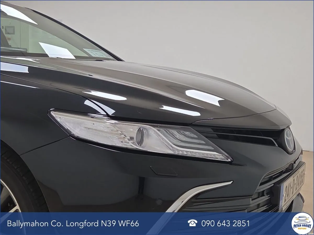 Toyota Camry Saloon, Petrol Hybrid, 2024, Black