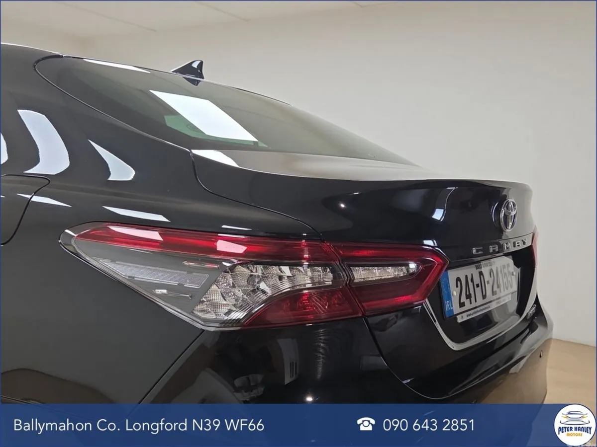 Toyota Camry Saloon, Petrol Hybrid, 2024, Black