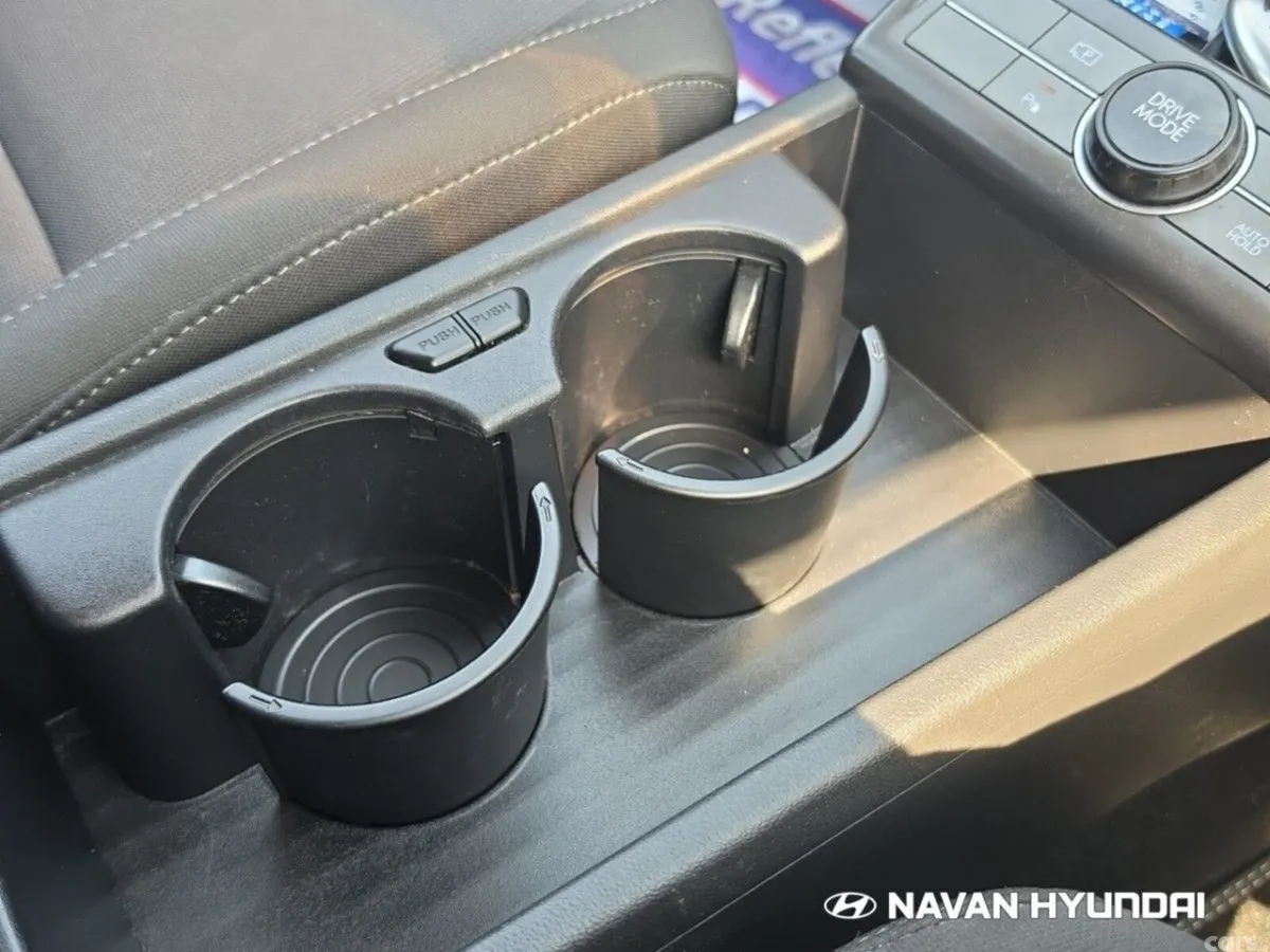 Hyundai KONA MPV, Petrol Hybrid, 2024, Red