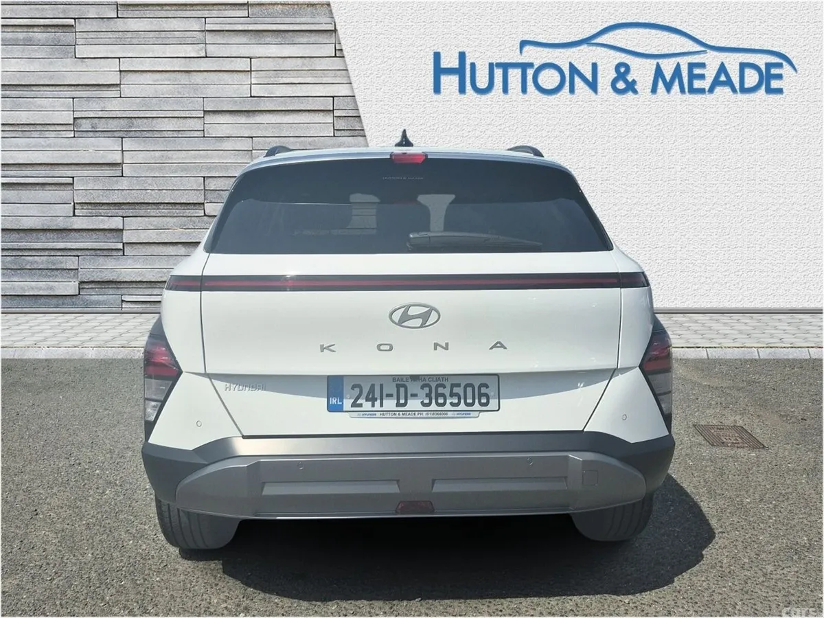 Hyundai KONA SUV, Petrol, 2024, White