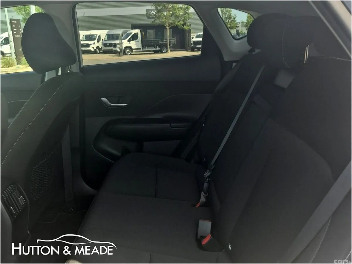 Hyundai KONA SUV, Petrol, 2024, White