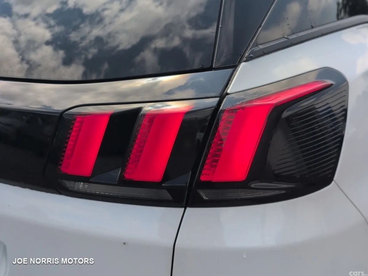 Peugeot 3008 SUV, Diesel, 2023, White