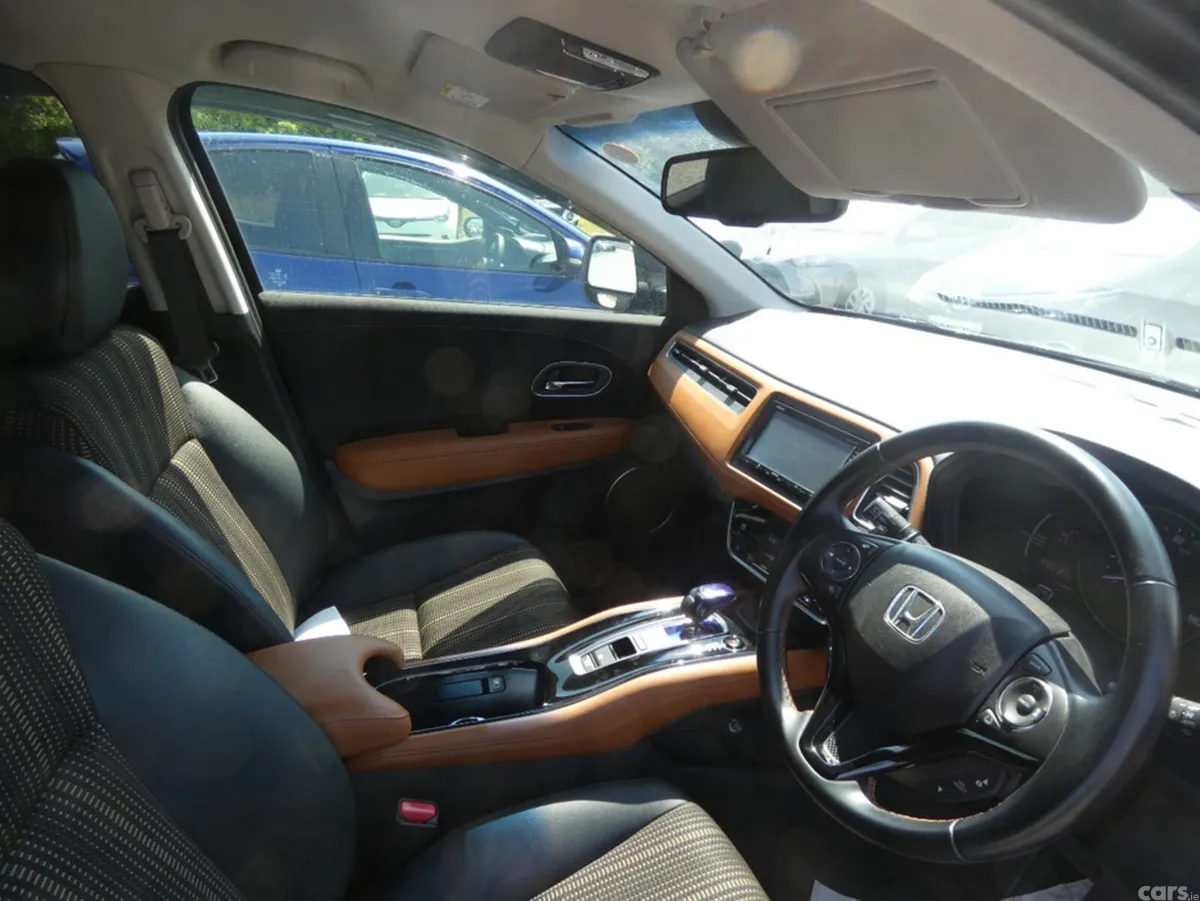 Honda Vezel Hatchback, Petrol Hybrid, 2017, Grey