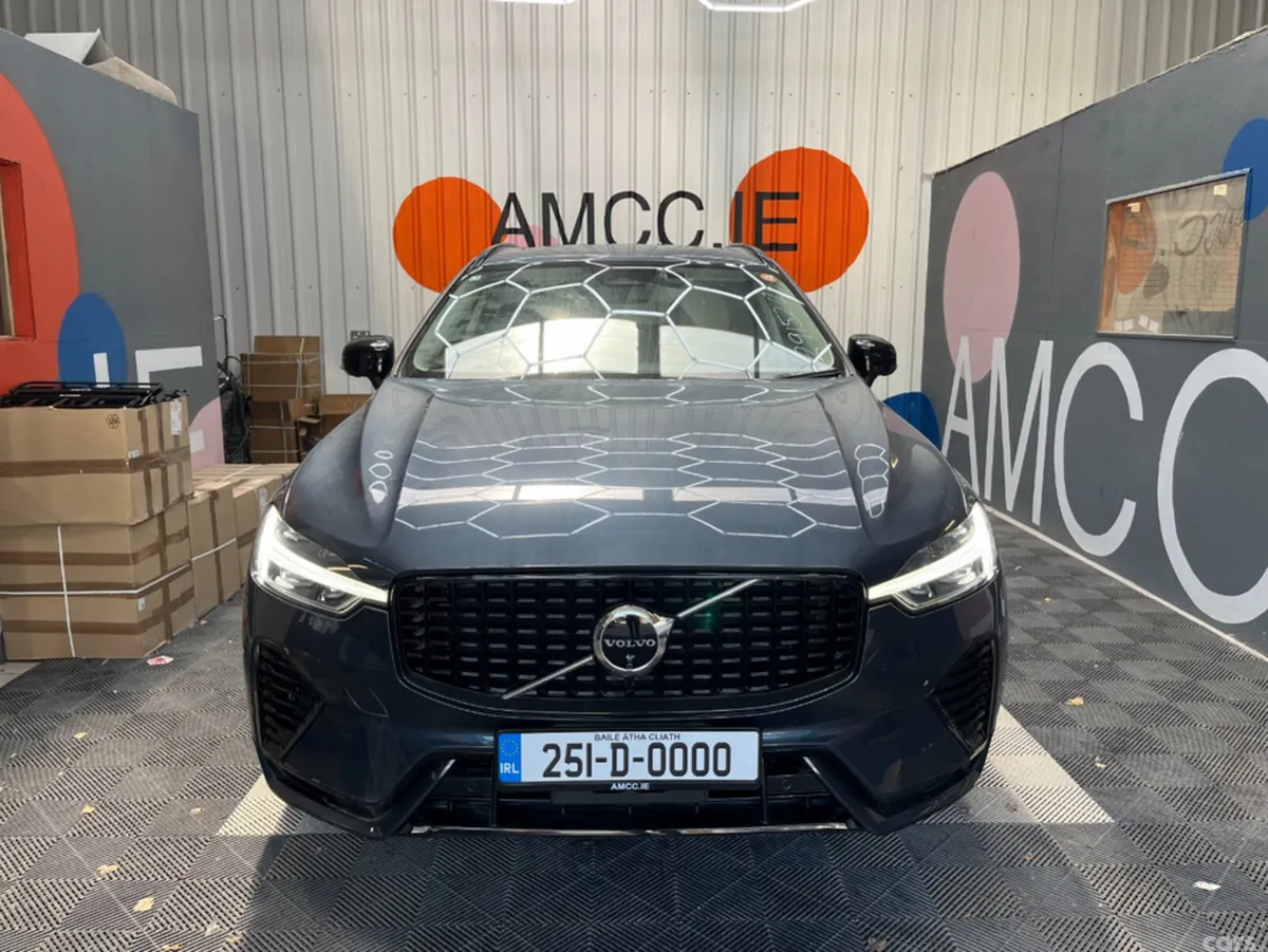 Volvo XC60 SUV, Petrol Plug-in Hybrid, 2025, Blue