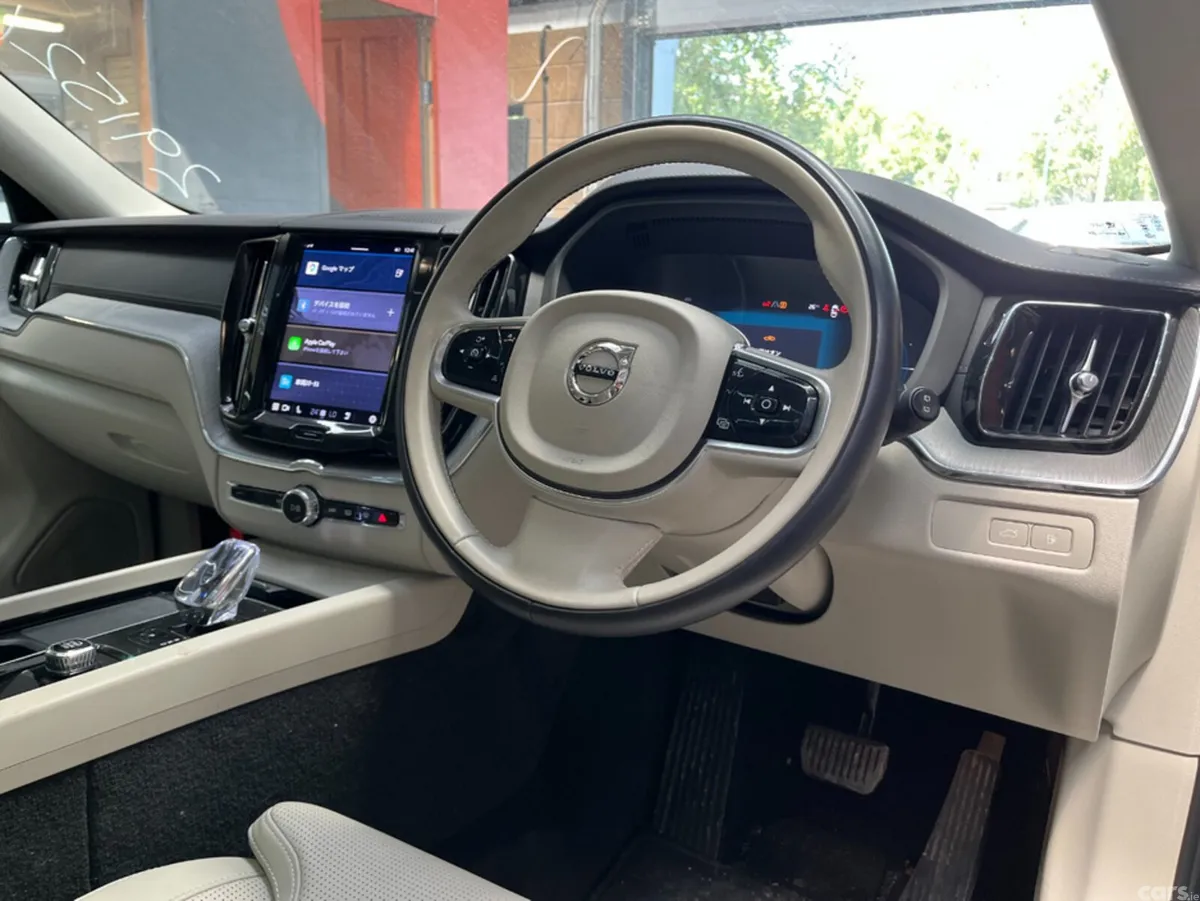 Volvo XC60 SUV, Petrol Plug-in Hybrid, 2025, Blue