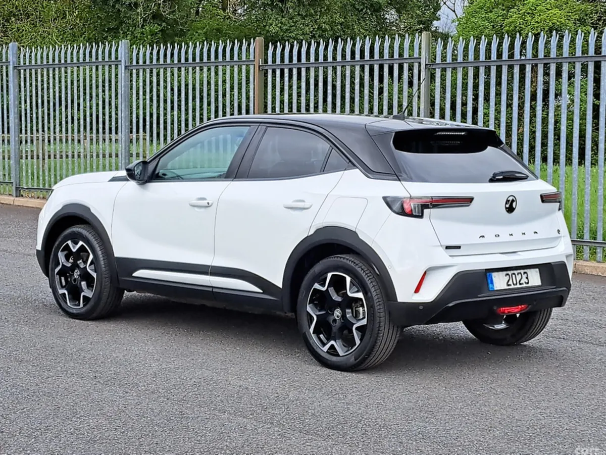Opel Mokka Hatchback, Electric, 2023, White