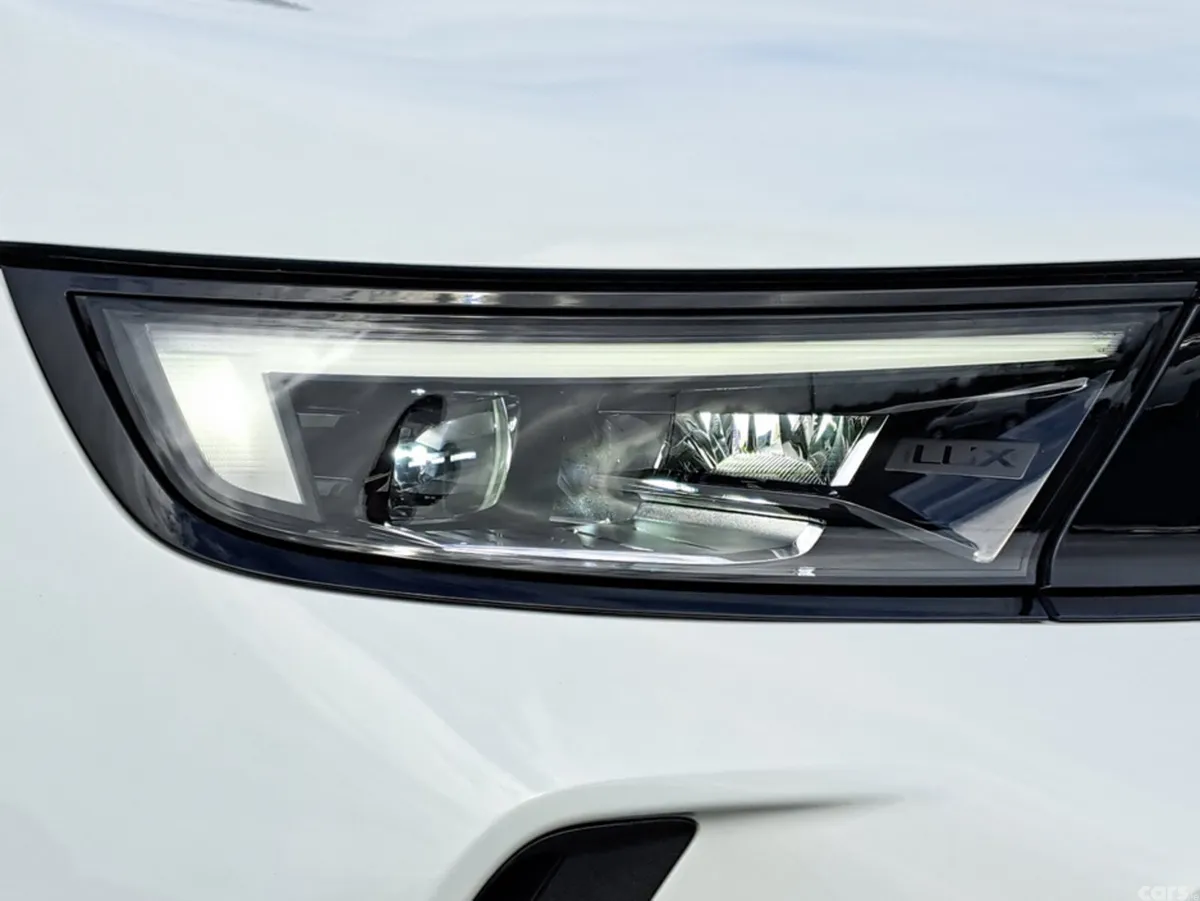 Opel Mokka Hatchback, Electric, 2023, White