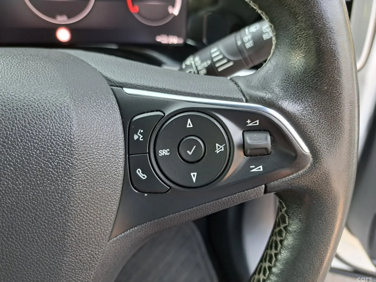 Opel Mokka Hatchback, Electric, 2023, White