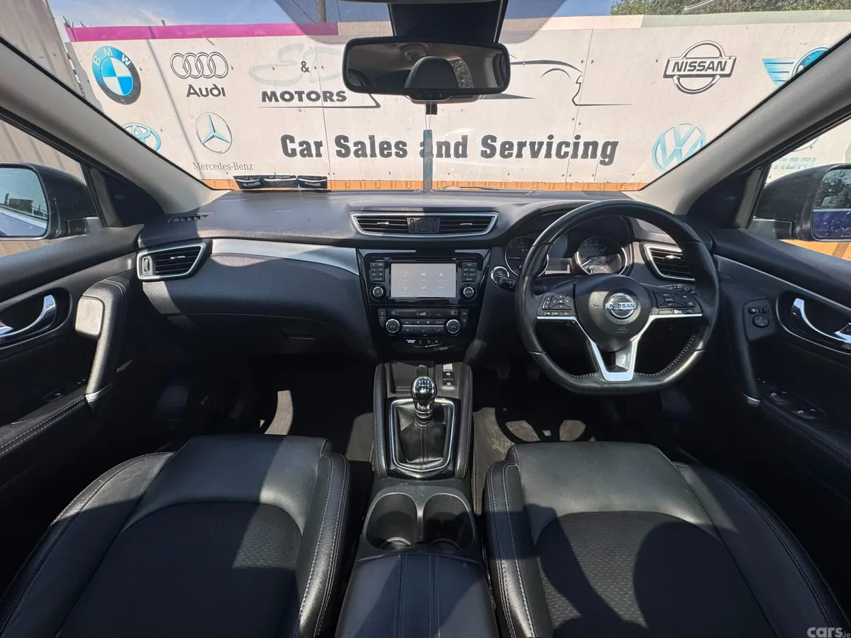 Nissan Qashqai Hatchback, Diesel, 2018, Blue
