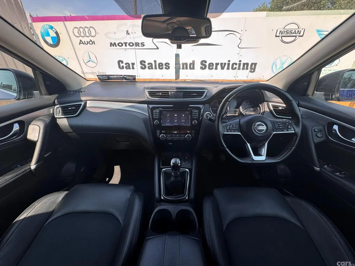 Nissan Qashqai Hatchback, Diesel, 2018, Blue
