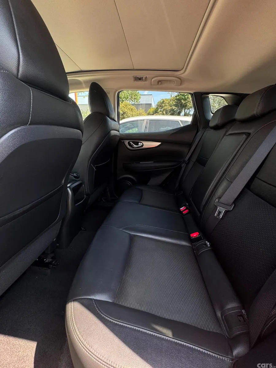 Nissan Qashqai Hatchback, Diesel, 2018, Blue