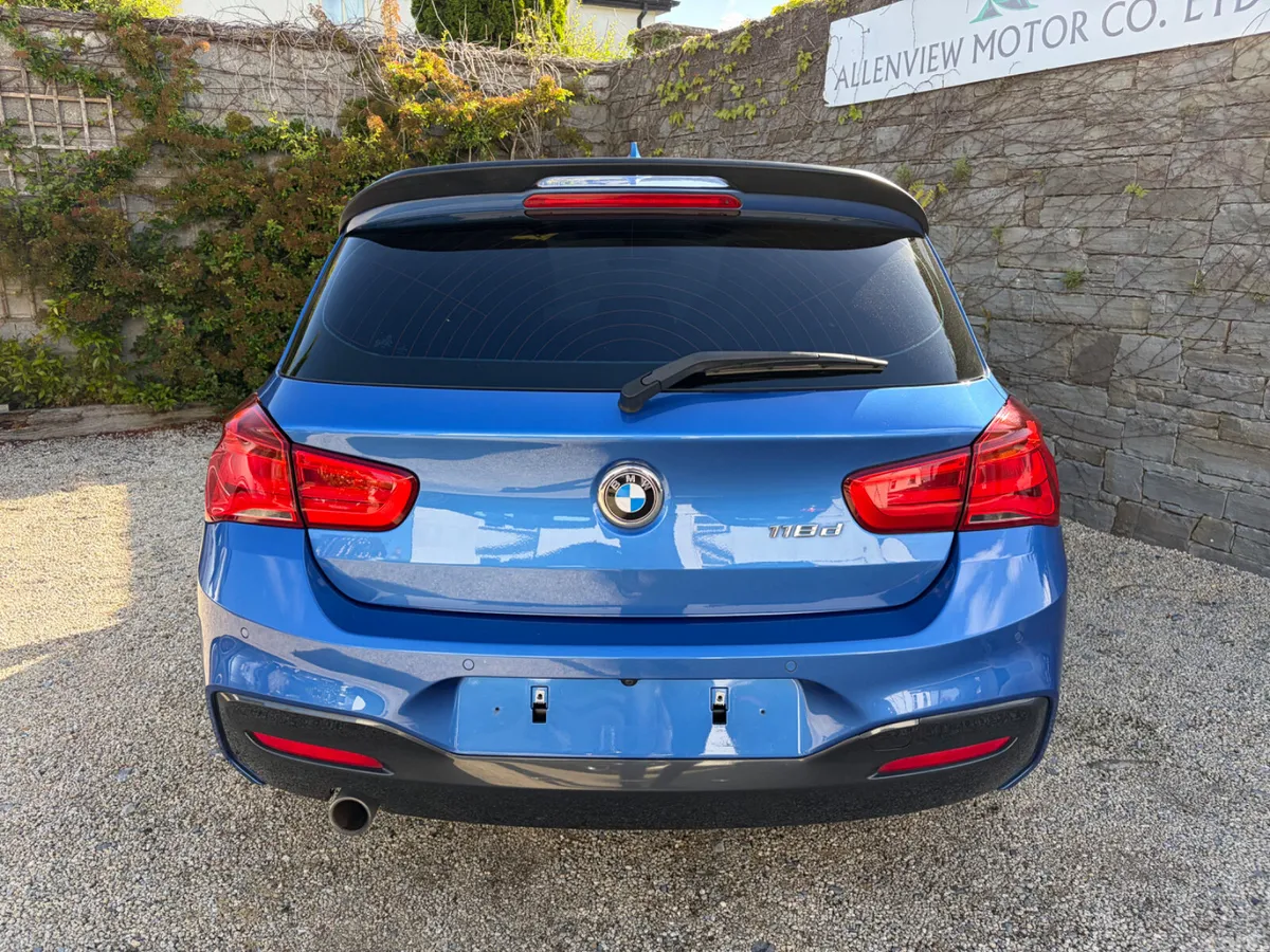 BMW 1-Series Hatchback, Diesel, 2017, Blue