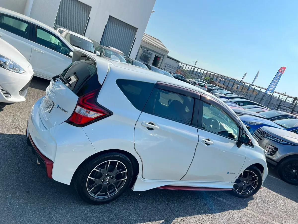 Nissan Note Hatchback, Petrol, 2017, White