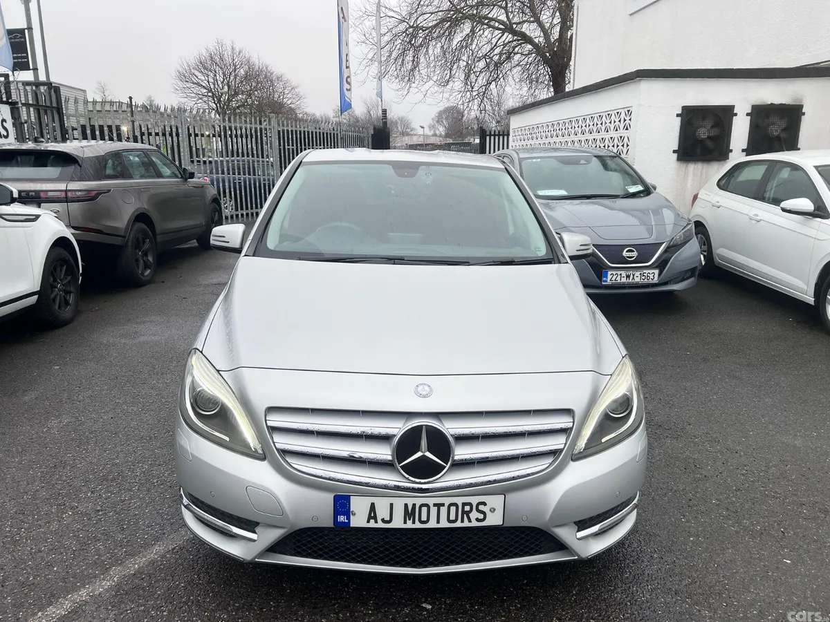 Mercedes-Benz B-Class Hatchback, Petrol, 2013, Silver