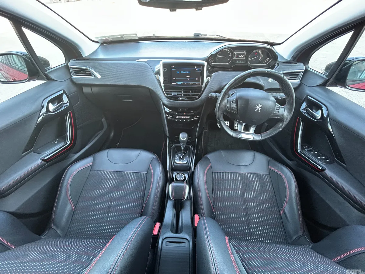 Peugeot 2008 Estate, Petrol, 2018, Red