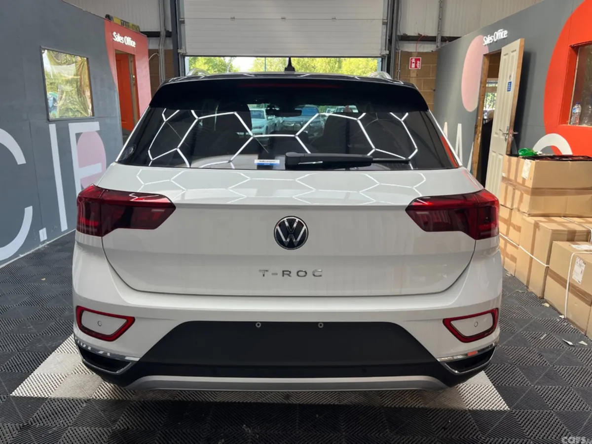 Volkswagen T-Roc SUV, Diesel, 2024, White