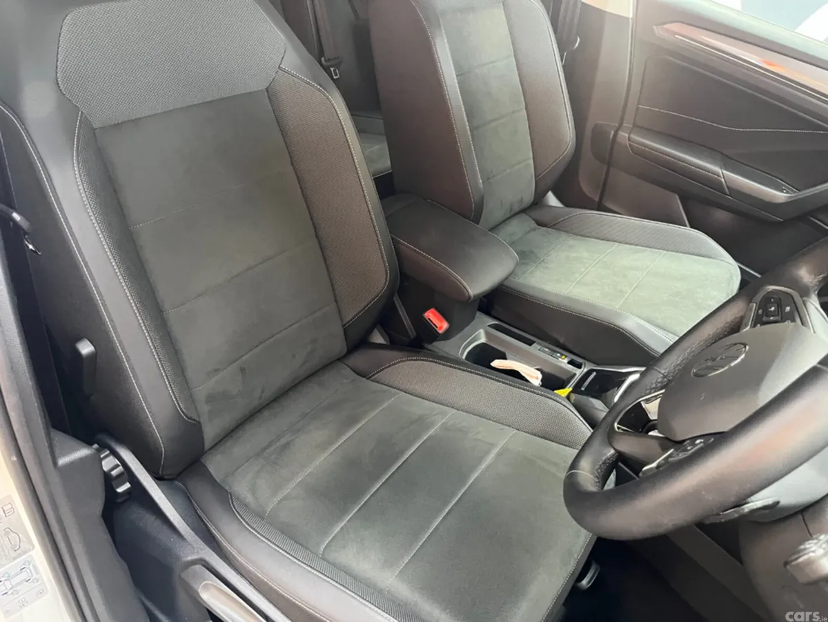 Volkswagen T-Roc SUV, Diesel, 2024, White