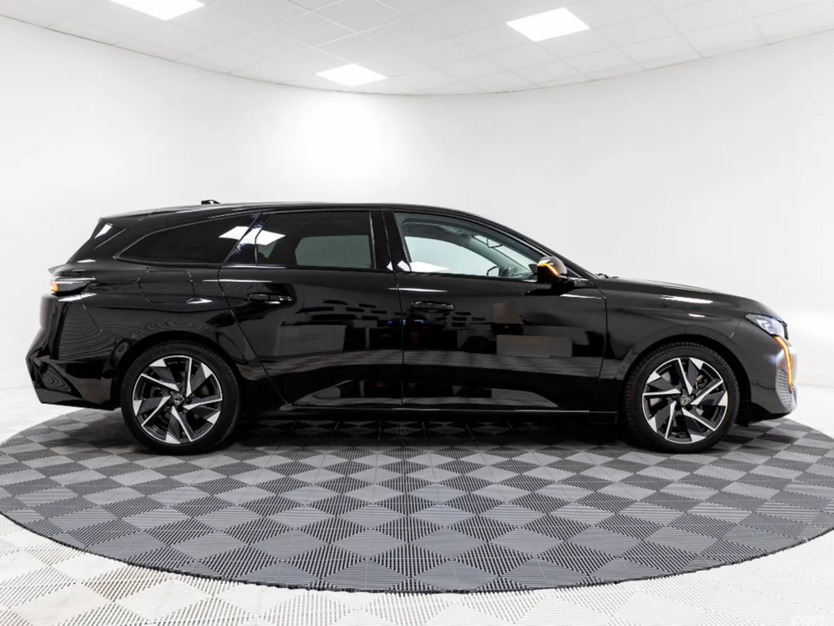 Peugeot 308 Estate, Petrol Plug-in Hybrid, 2024, Black