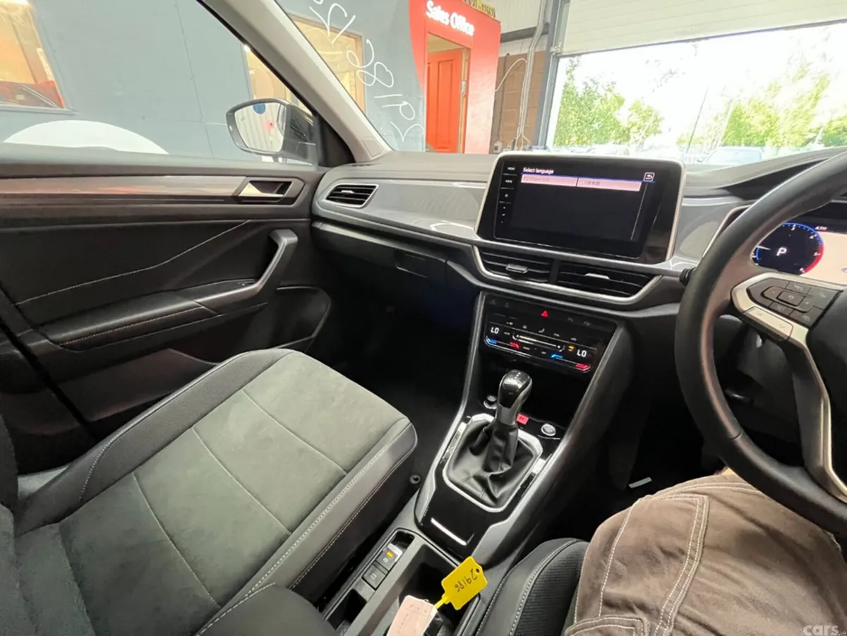 Volkswagen T-Roc SUV, Diesel, 2024, White