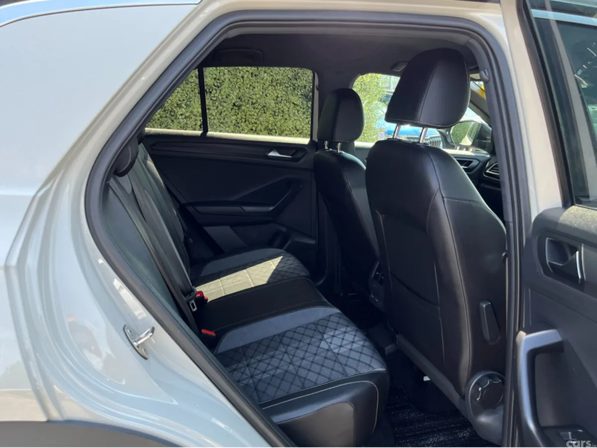 Volkswagen T-Roc SUV, Diesel, 2023, White