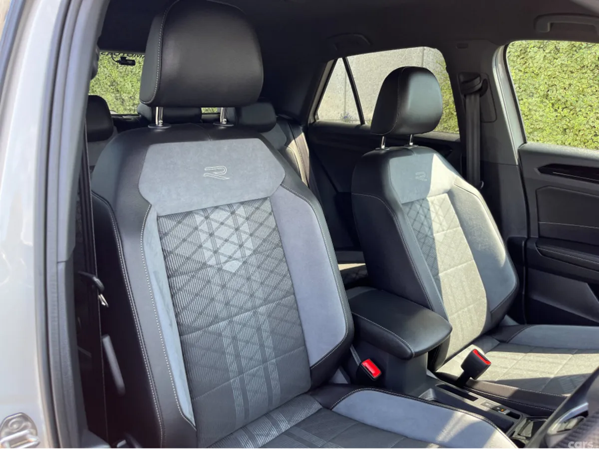 Volkswagen T-Roc SUV, Diesel, 2023, White