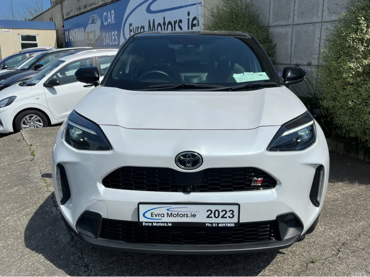 Toyota Yaris Cross SUV, Petrol Hybrid, 2023, White