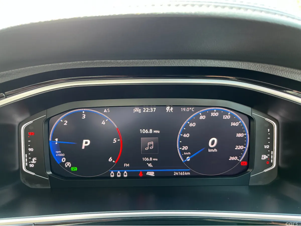 Volkswagen T-Roc SUV, Diesel, 2023, White