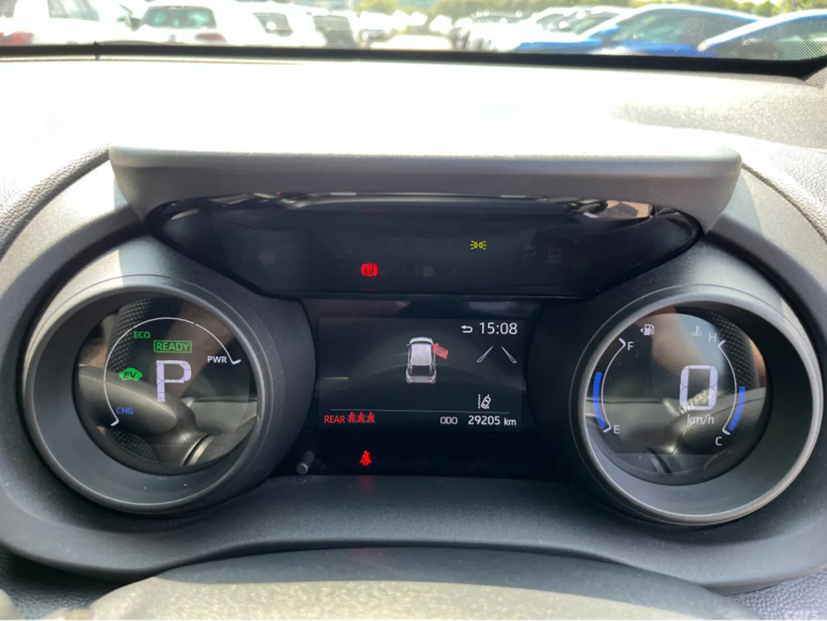 Toyota Yaris Cross SUV, Petrol Hybrid, 2023, White