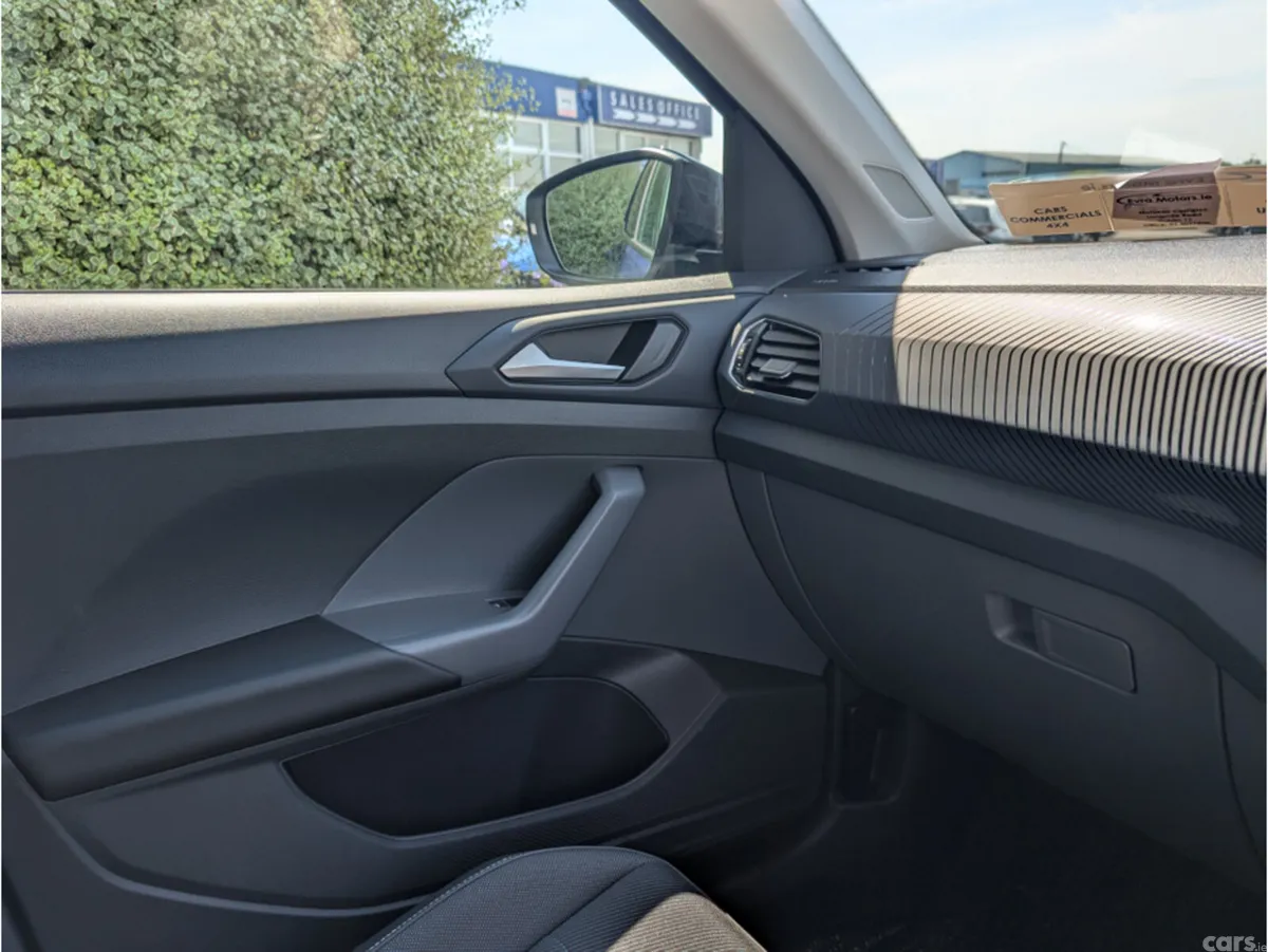 Volkswagen T-Cross SUV, Petrol, 2020, Blue