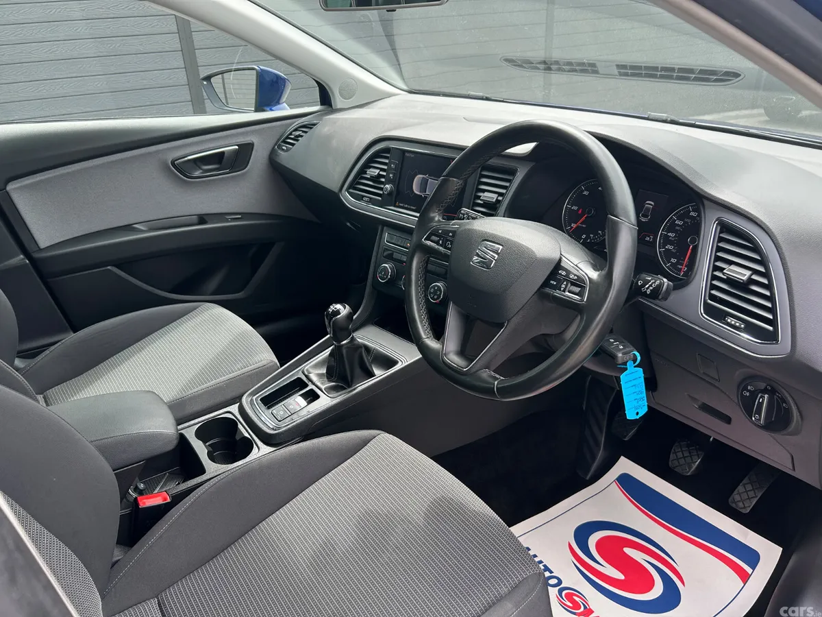 SEAT Leon Hatchback, Diesel, 2019, Blue