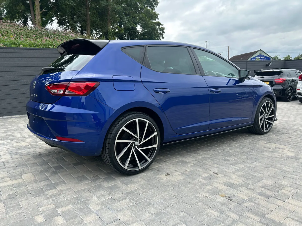SEAT Leon Hatchback, Diesel, 2019, Blue