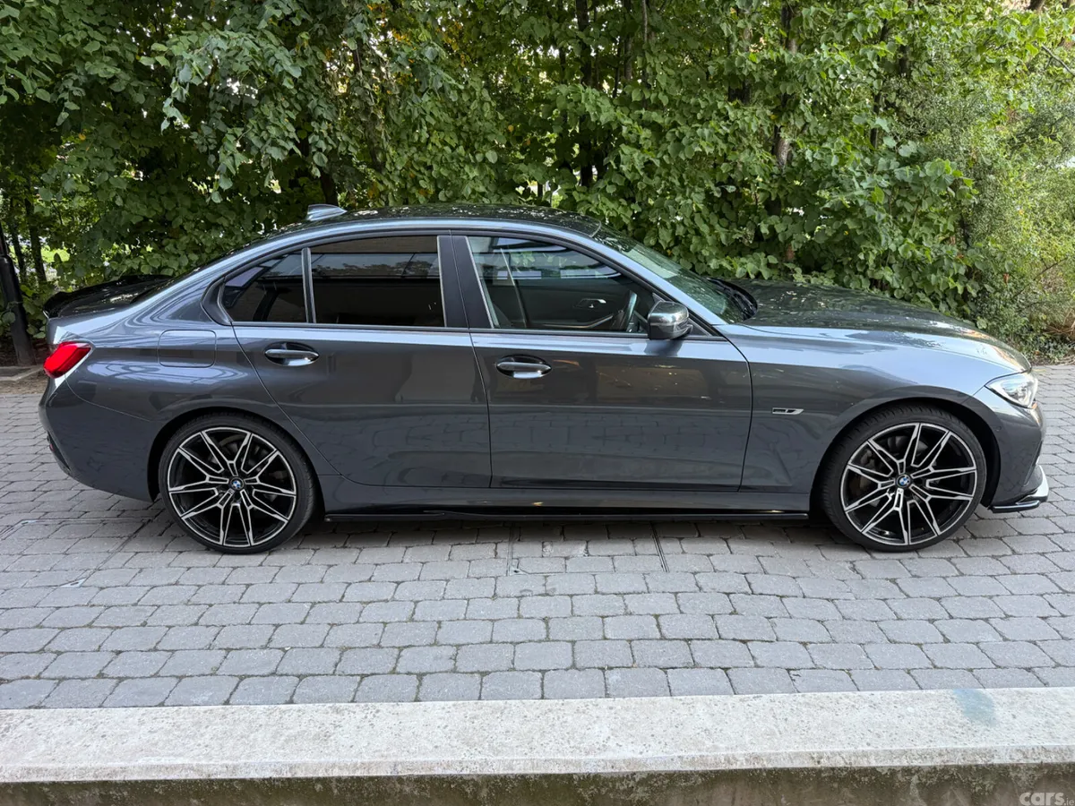 BMW 3-Series Saloon, Petrol Plug-in Hybrid, 2022, Grey