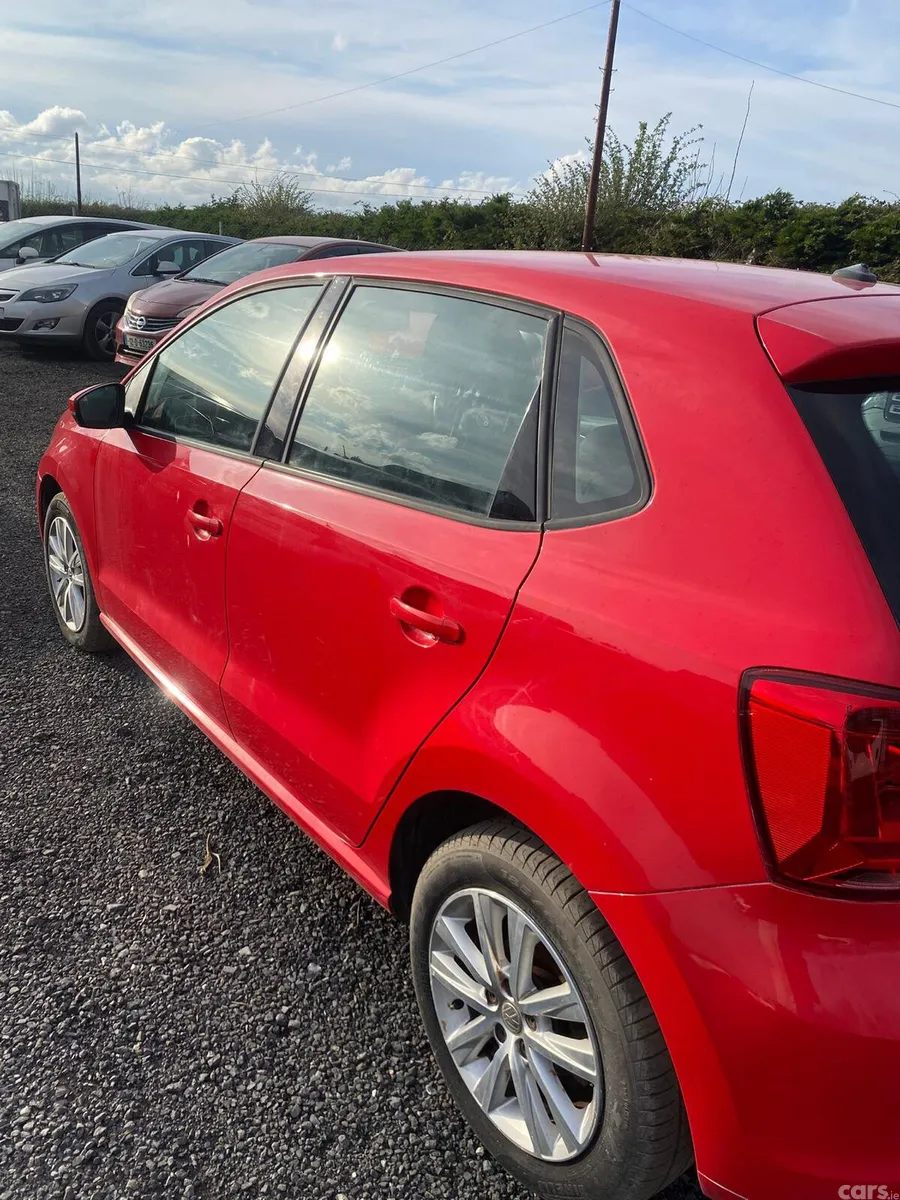 Volkswagen Polo Hatchback, Petrol, 2016, Red