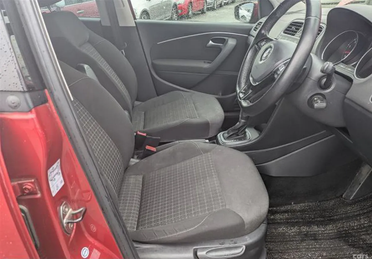 Volkswagen Polo Hatchback, Petrol, 2014, Red