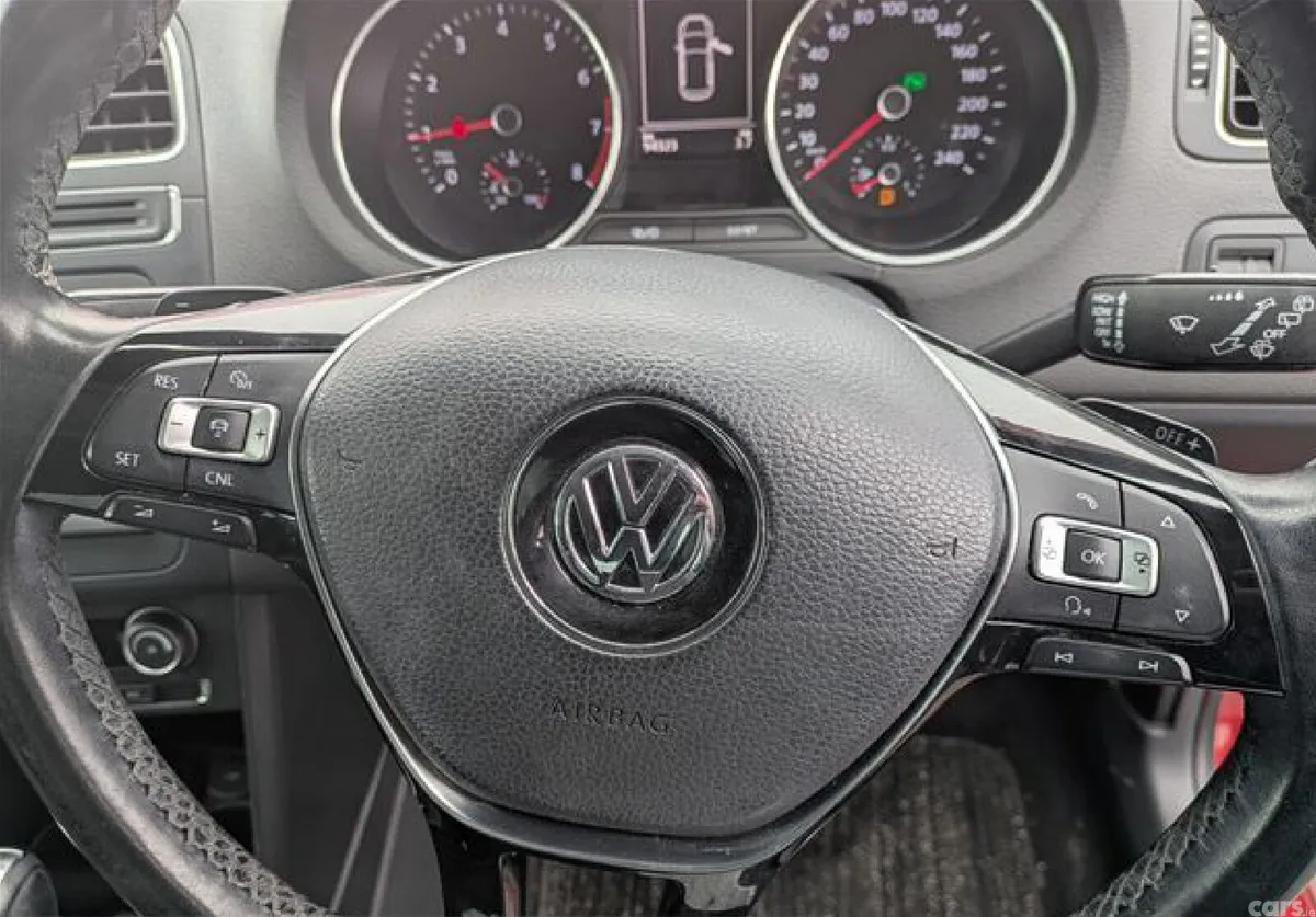 Volkswagen Polo Hatchback, Petrol, 2014, Red
