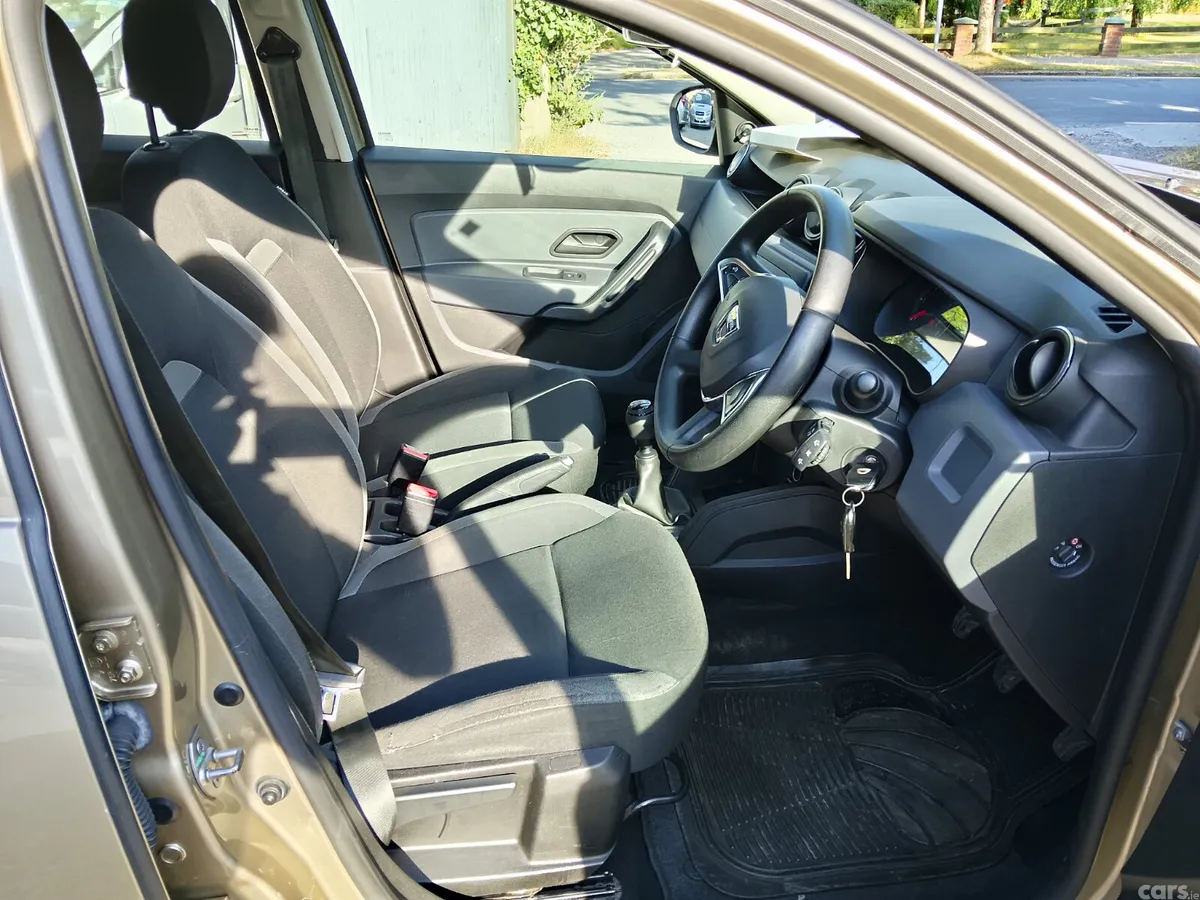 Dacia Duster SUV, Diesel, 2019, Brown